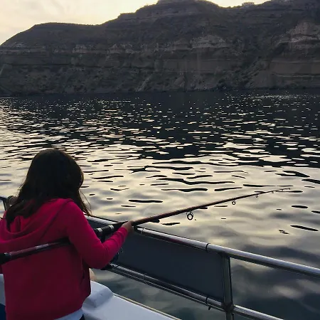 Arcana Santorini Villas, An Authentic Cycladic Experience Akrotírion