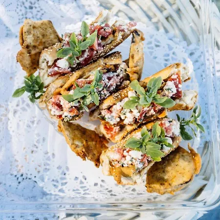 Arcana Santorini Villas, An Authentic Cycladic Experience *