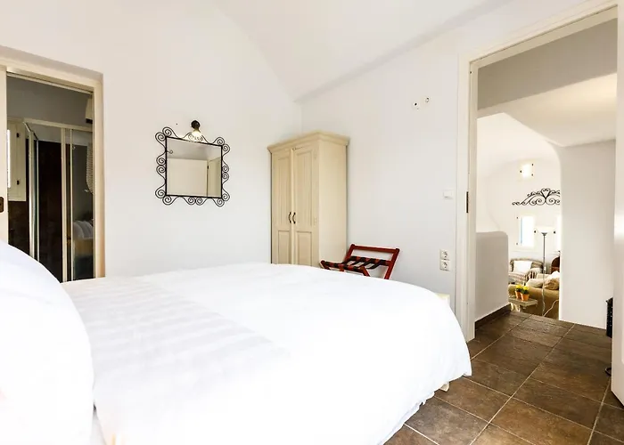 Holiday home Arcana Santorini Villas, An Authentic Cycladic Experience