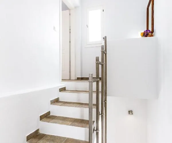 Arcana Santorini Villas, An Authentic Cycladic Experience