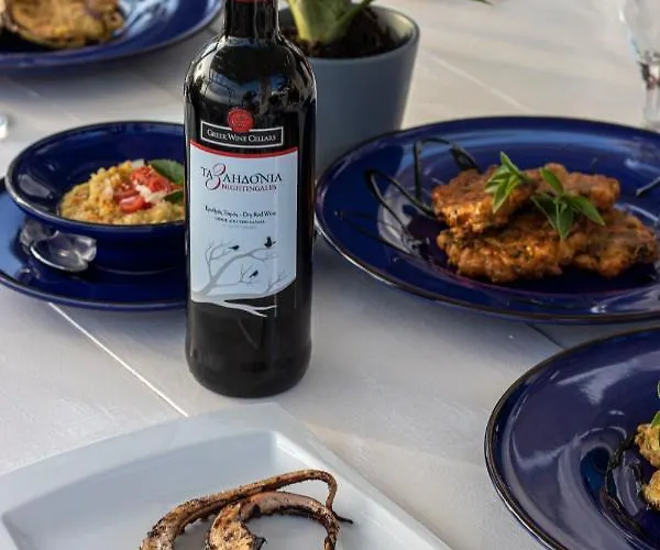 Semesterbostad Arcana Santorini Villas, An Authentic Cycladic Experience *