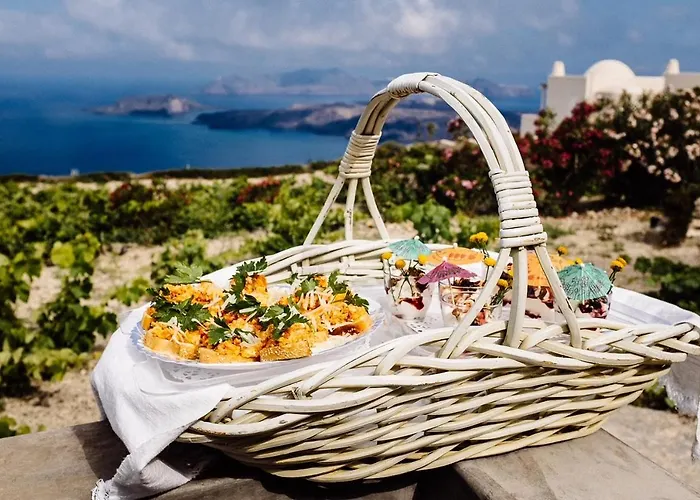 Arcana Santorini Villas, An Authentic Cycladic Experience *