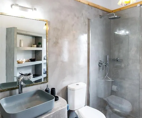 Arcana Santorini Villas, An Authentic Cycladic Experience