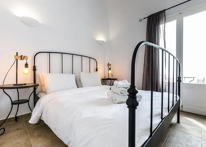 펜션 Arcana Santorini Villas, An Authentic Cycladic Experience Akrotírion